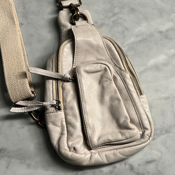 Free People Hudson sling bag. Ivory cream leather. Like new. - Picture 2 of 5